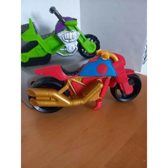 Marvel Super Hero Adventures Motorcycle set of 2 Hulk Iron Man Hasbro no figures - Picture 5 of 10